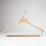 Agata Camicia con asta 1 Agata Camicia con asta